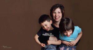 Melissa-and-kids-laughing-fb-size-550x297